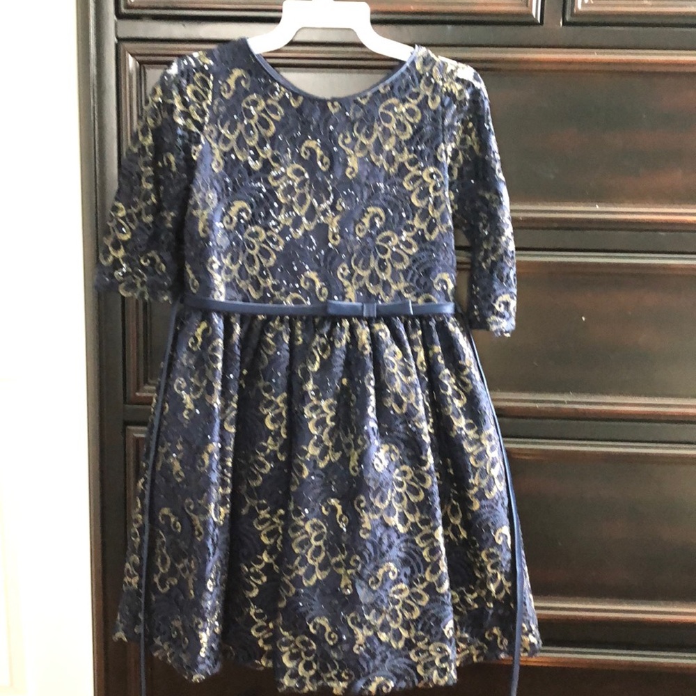 Girls dress